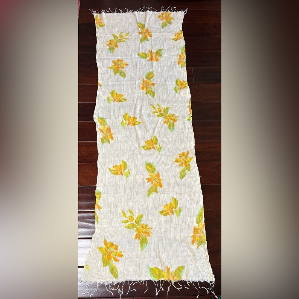 NWOT Savannah Morrow The Label Floral Crinkle Scarf / Sarong in Andria Print.